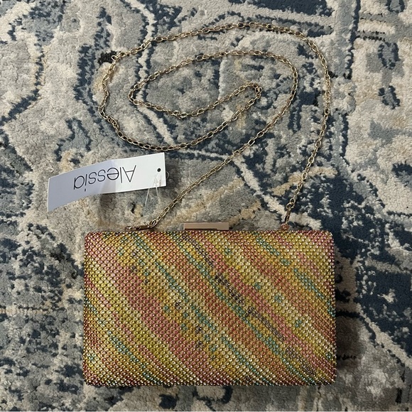 NWT Alessia Clutch - Picture 2 of 3